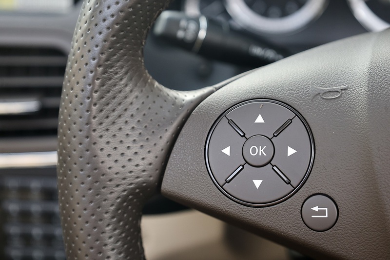 Mercedes-Benz E350 CDI SE Convertible 1 Lady Owner + 15 Mercedes Main Dealer Services + Outstanding* Image 38