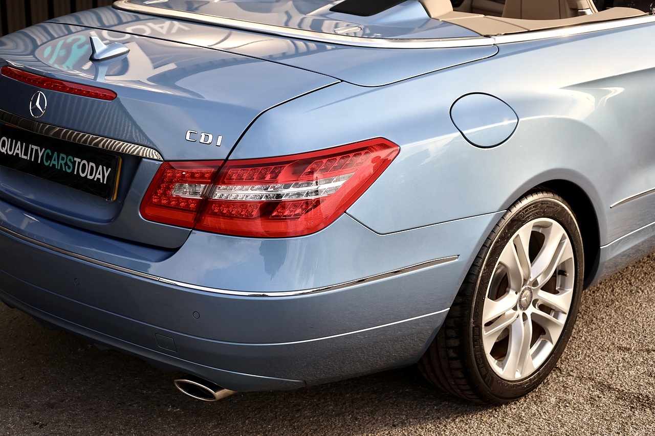 Mercedes-Benz E350 CDI SE Convertible 1 Lady Owner + 15 Mercedes Main Dealer Services + Outstanding* - Large 42
