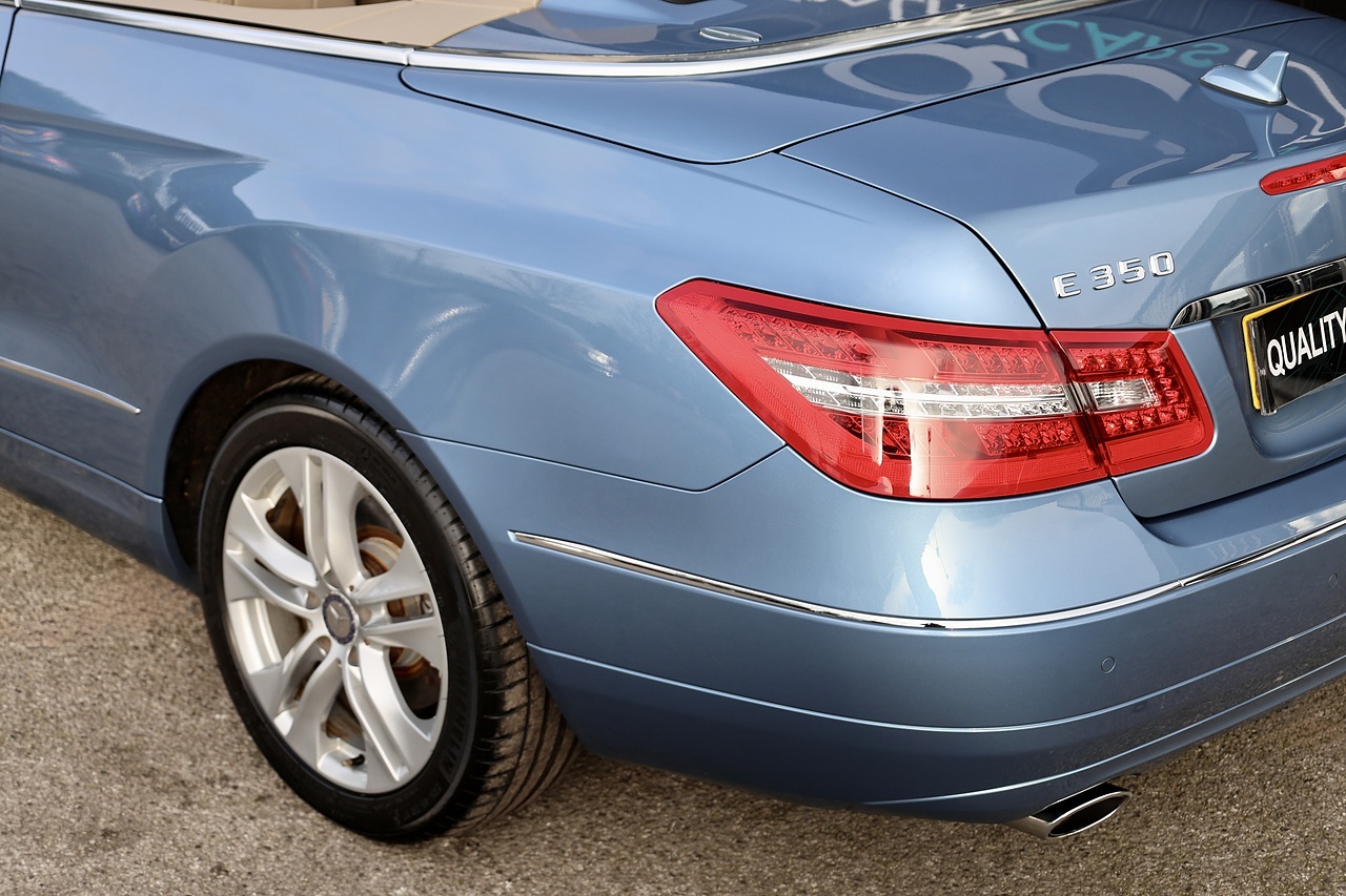 Mercedes-Benz E350 CDI SE Convertible 1 Lady Owner + 15 Mercedes Main Dealer Services + Outstanding* - Large 45
