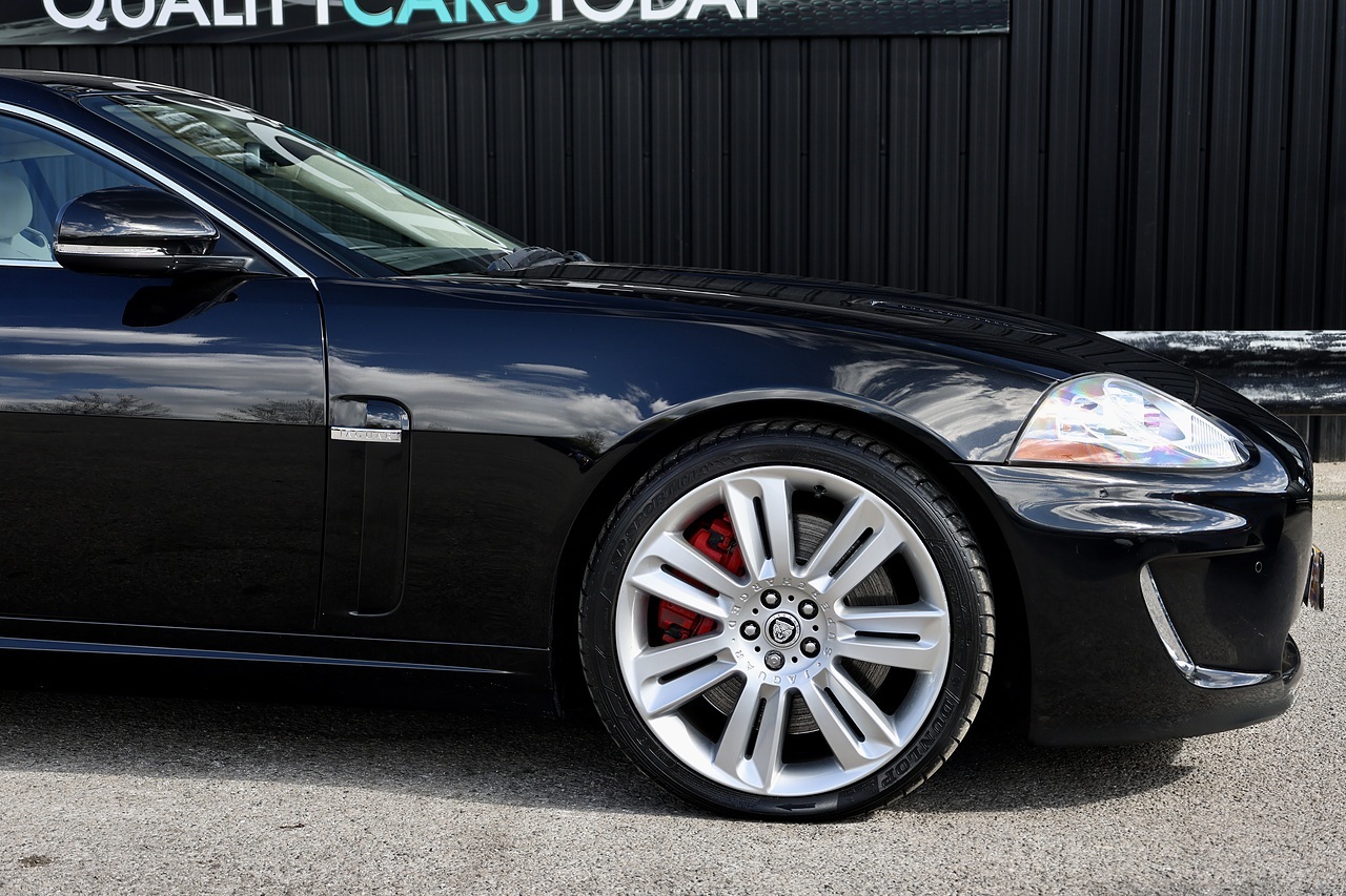 Jaguar XKR Ultimate Black + Ivory Soft Grain + High Spec - Large 14