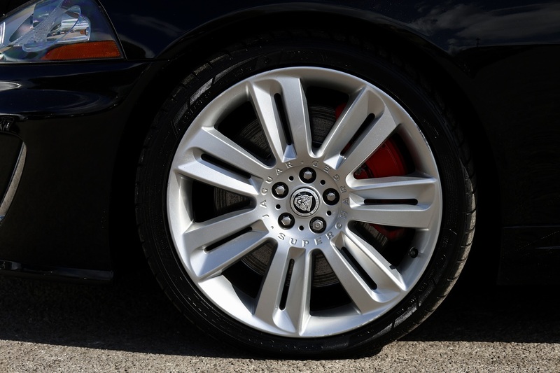 Jaguar XKR Ultimate Black + Ivory Soft Grain + High Spec Image 32