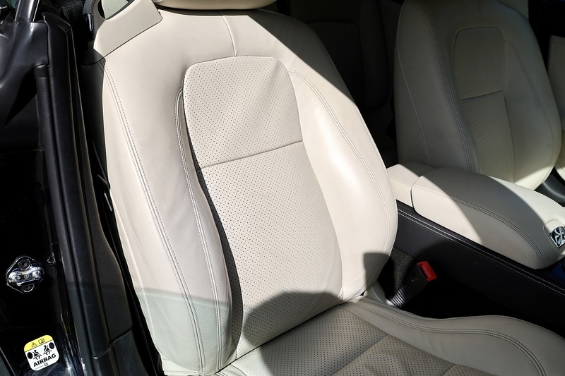 Jaguar XKR Ultimate Black + Ivory Soft Grain + High Spec Image 22