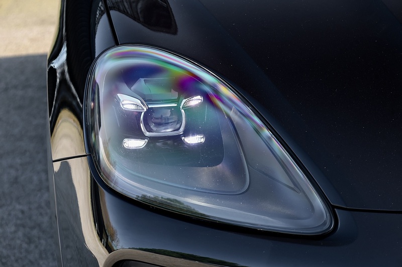 Porsche Cayenne S Pano Roof + 14 Way Comfort Heated Seats + PASM + BOSE Image 10