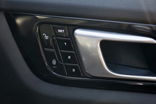 Porsche Cayenne S Pano Roof + 14 Way Comfort Heated Seats + PASM + BOSE - Thumb 15