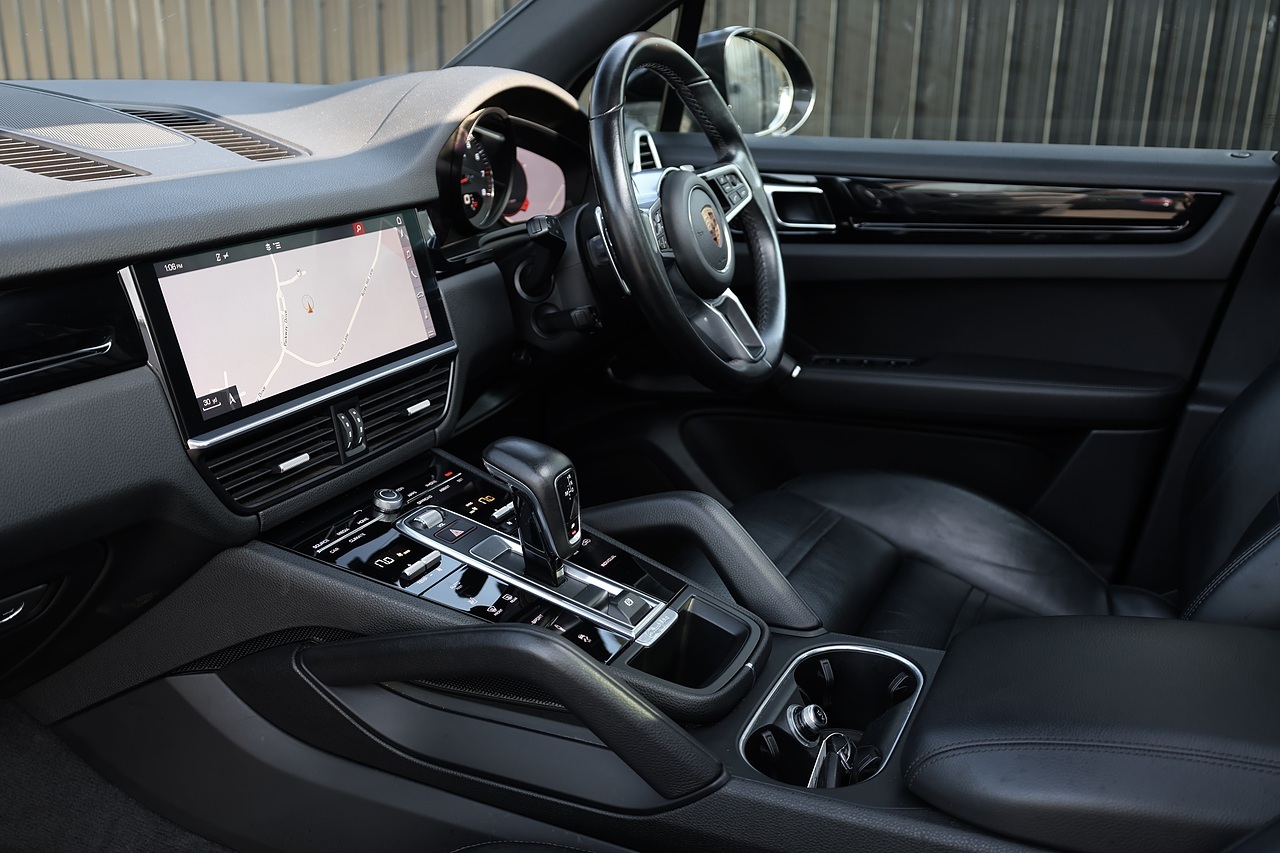 Porsche Cayenne S Pano Roof + 14 Way Comfort Heated Seats + PASM + BOSE - Large 8