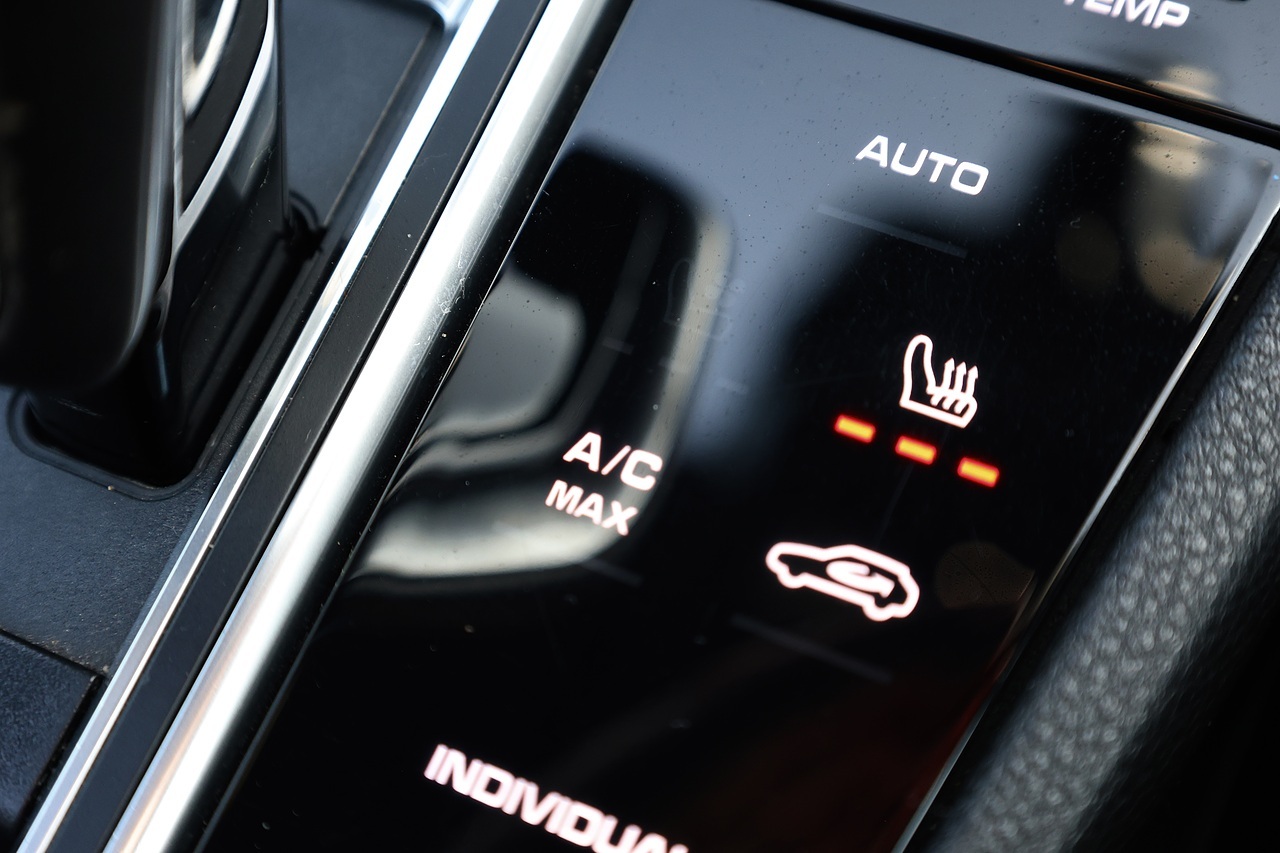 Porsche Cayenne S Pano Roof + 14 Way Comfort Heated Seats + PASM + BOSE - Large 32