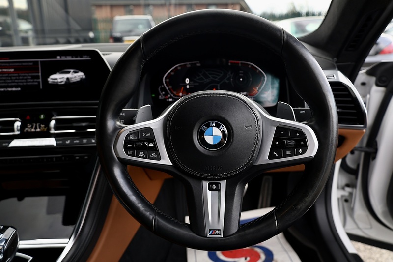 BMW 840d xDrive Full BMW Main Dealer History + Huge Specification Image 25