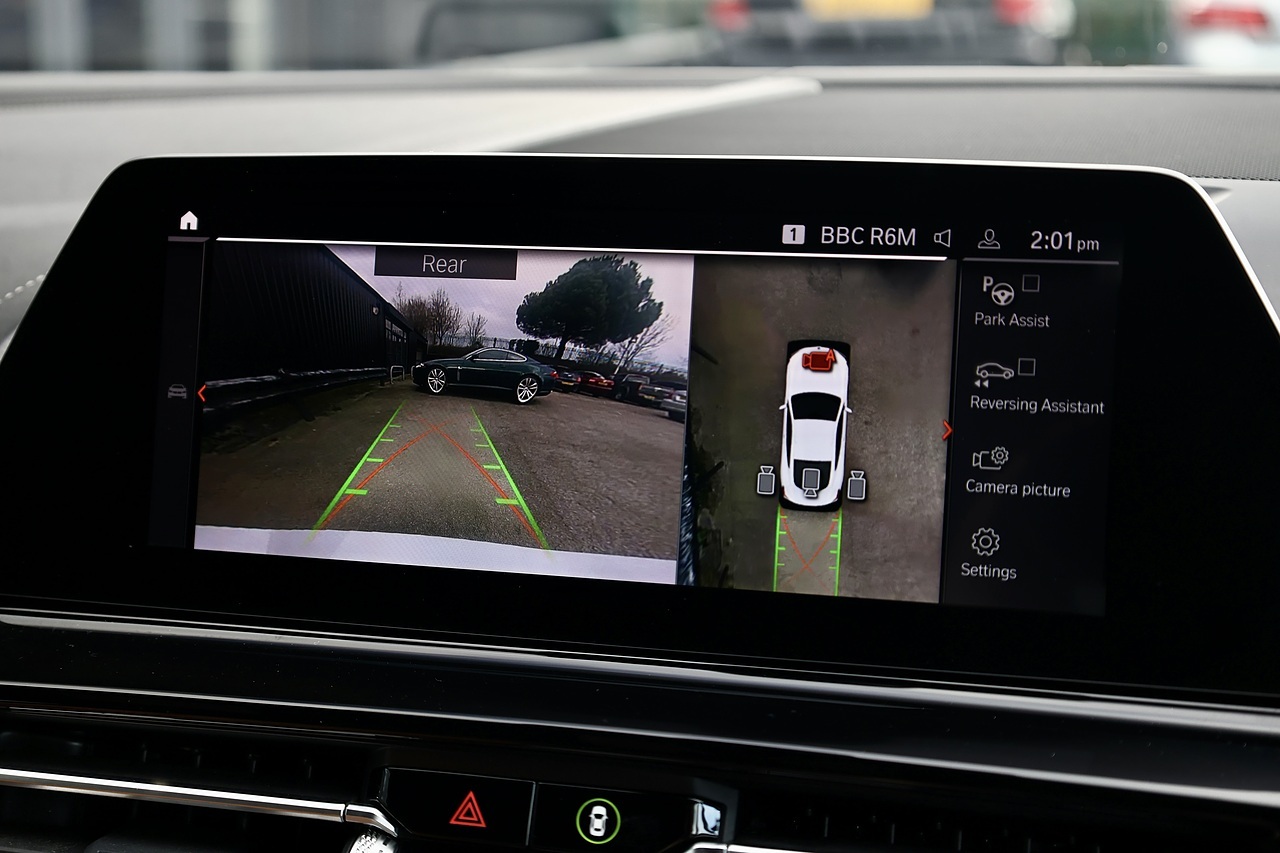 BMW 840d xDrive Full BMW Main Dealer History + Huge Specification - Large 29