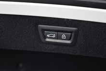 BMW 840d xDrive Full BMW Main Dealer History + Huge Specification - Thumb 32