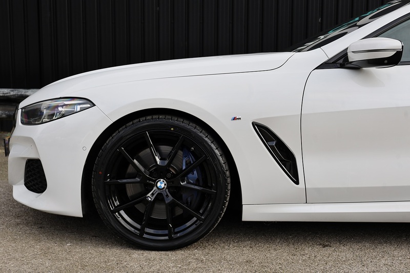 BMW 840d xDrive Full BMW Main Dealer History + Huge Specification Image 34