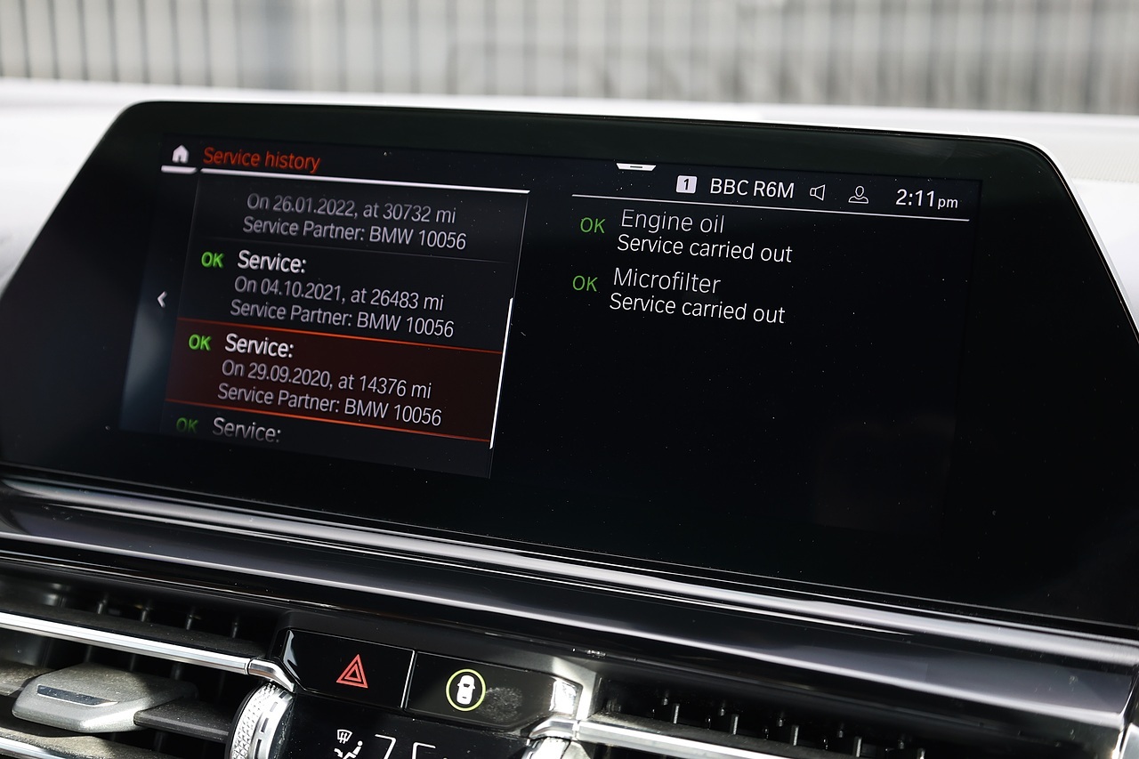 BMW 840d xDrive Full BMW Main Dealer History + Huge Specification - Large 45