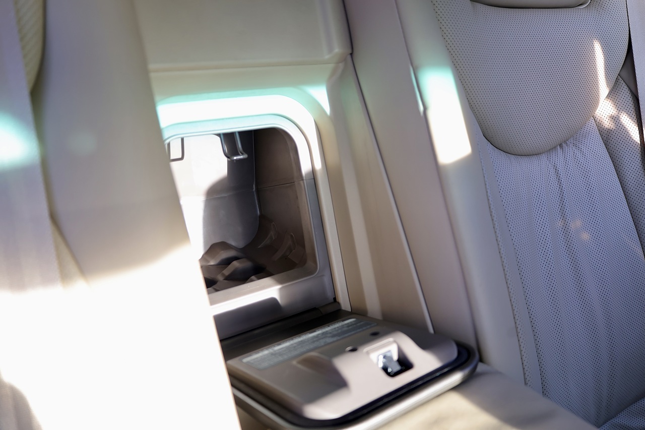 Lexus LS 430 UK Supplied + 1 Owner + Just had Timing Belt Change by Lexus - Large 17