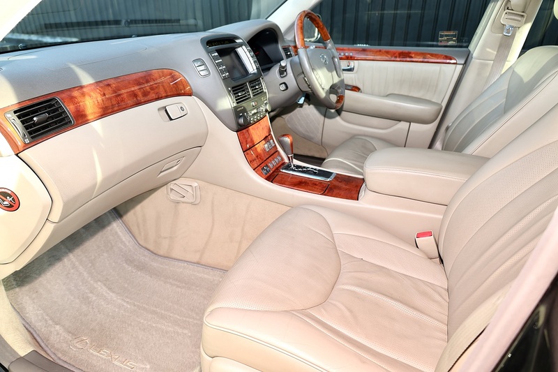 Lexus LS 430 UK Supplied + 1 Owner + Just had Timing Belt Change by Lexus Image 2