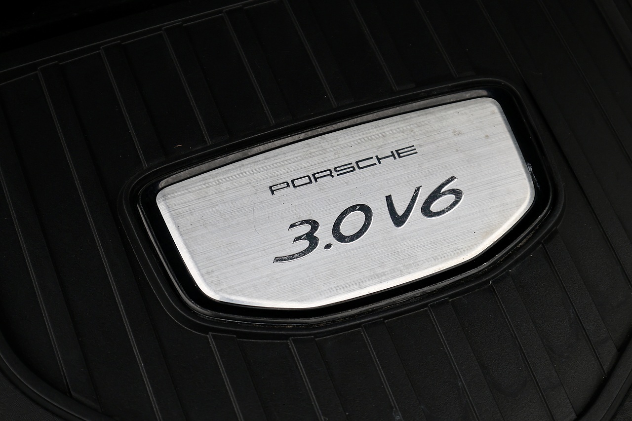 Porsche Panamera 4 Sport Turismo 2 Former Keepers + Full Service History + £81k List Price - Large 23