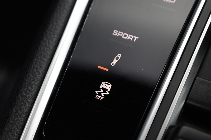 Porsche Panamera 4 Sport Turismo 2 Former Keepers + Full Service History + £81k List Price Image 27