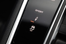 Porsche Panamera 4 Sport Turismo 2 Former Keepers + Full Service History + £81k List Price - Thumb 27