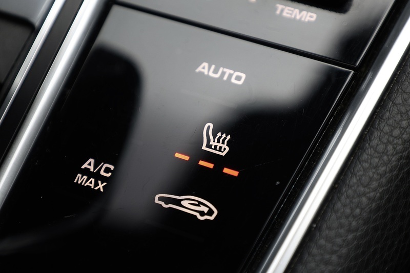 Porsche Panamera 4 Sport Turismo 2 Former Keepers + Full Service History + £81k List Price Image 28