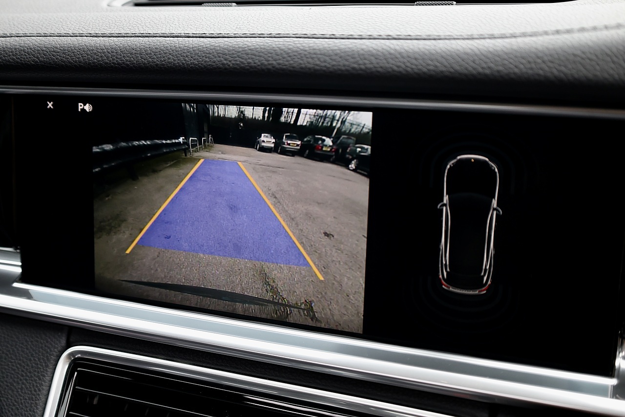 Porsche Panamera 4 Sport Turismo 2 Former Keepers + Full Service History + £81k List Price - Large 30