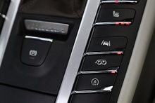 Porsche Macan GTS 1 Owner + SportDesign Pack + Pano Roof + PASM + Sport Chrono - Thumb 26