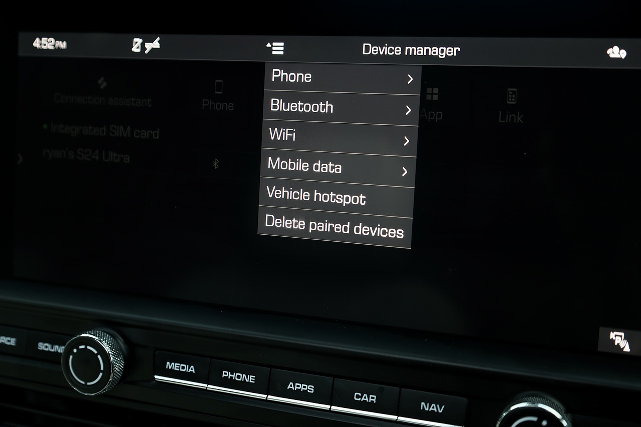 Porsche Macan GTS 1 Owner + SportDesign Pack + Pano Roof + PASM + Sport Chrono - Large 31