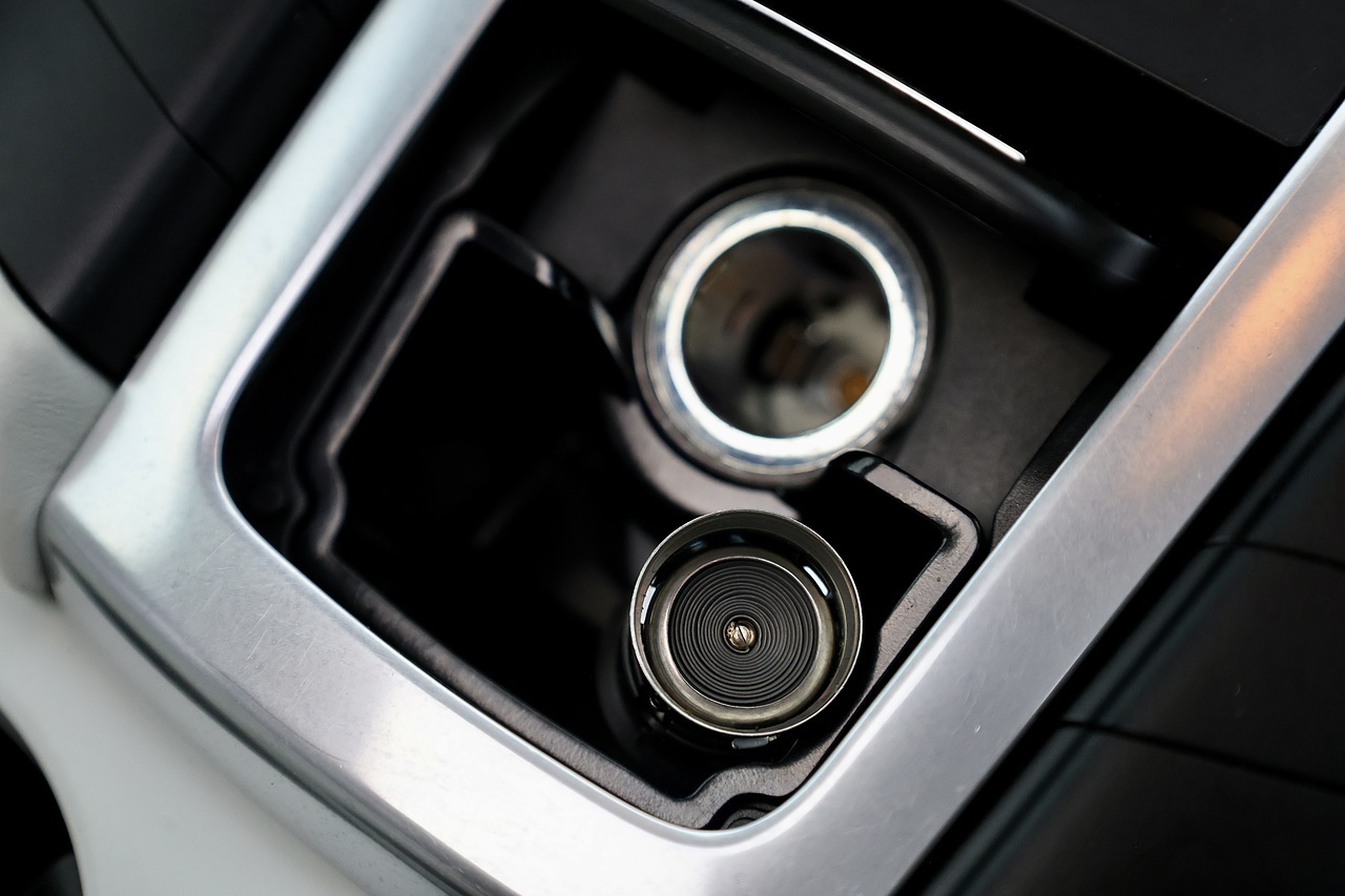 Porsche Macan GTS 1 Owner + SportDesign Pack + Pano Roof + PASM + Sport Chrono - Large 32