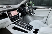 Porsche Macan GTS 1 Owner + SportDesign Pack + Pano Roof + PASM + Sport Chrono - Thumb 7