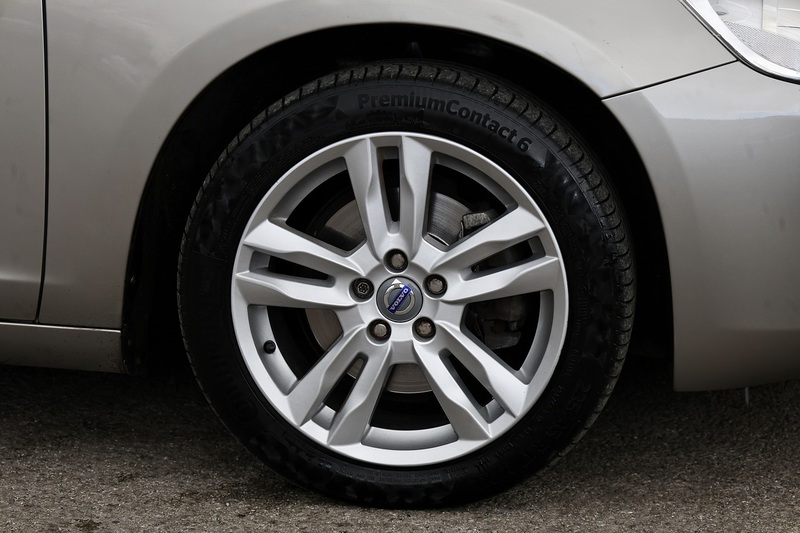 Volvo S60 D3 SE 1 Owner + Full Volvo Main Dealer + Sat Nav + DAB + Heated Leather Image 35