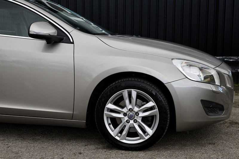 Volvo S60 D3 SE 1 Owner + Full Volvo Main Dealer + Sat Nav + DAB + Heated Leather Image 22