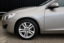 Volvo S60 D3 SE 1 Owner + Full Volvo Main Dealer + Sat Nav + DAB + Heated Leather - Thumb 32