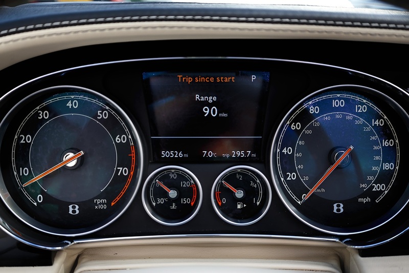 Bentley Continental GTC W12 1 Former Keeper + Mulliner Driving Spec + Neck Warmer Image 13