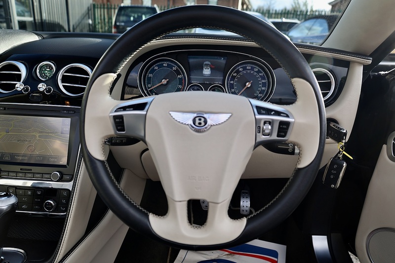 Bentley Continental GTC W12 1 Former Keeper + Mulliner Driving Spec + Neck Warmer Image 20