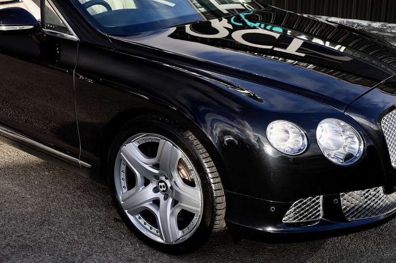 Bentley Continental GTC W12 1 Former Keeper + Mulliner Driving Spec + Neck Warmer Image 24