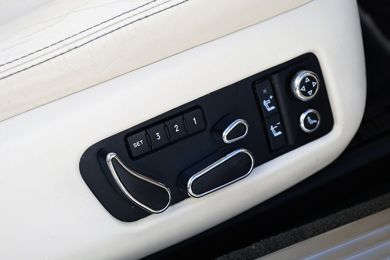 Bentley Continental GTC W12 1 Former Keeper + Mulliner Driving Spec + Neck Warmer Image 19