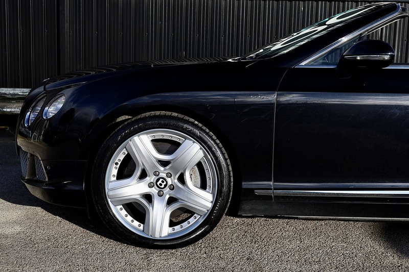 Bentley Continental GTC W12 1 Former Keeper + Mulliner Driving Spec + Neck Warmer Image 26