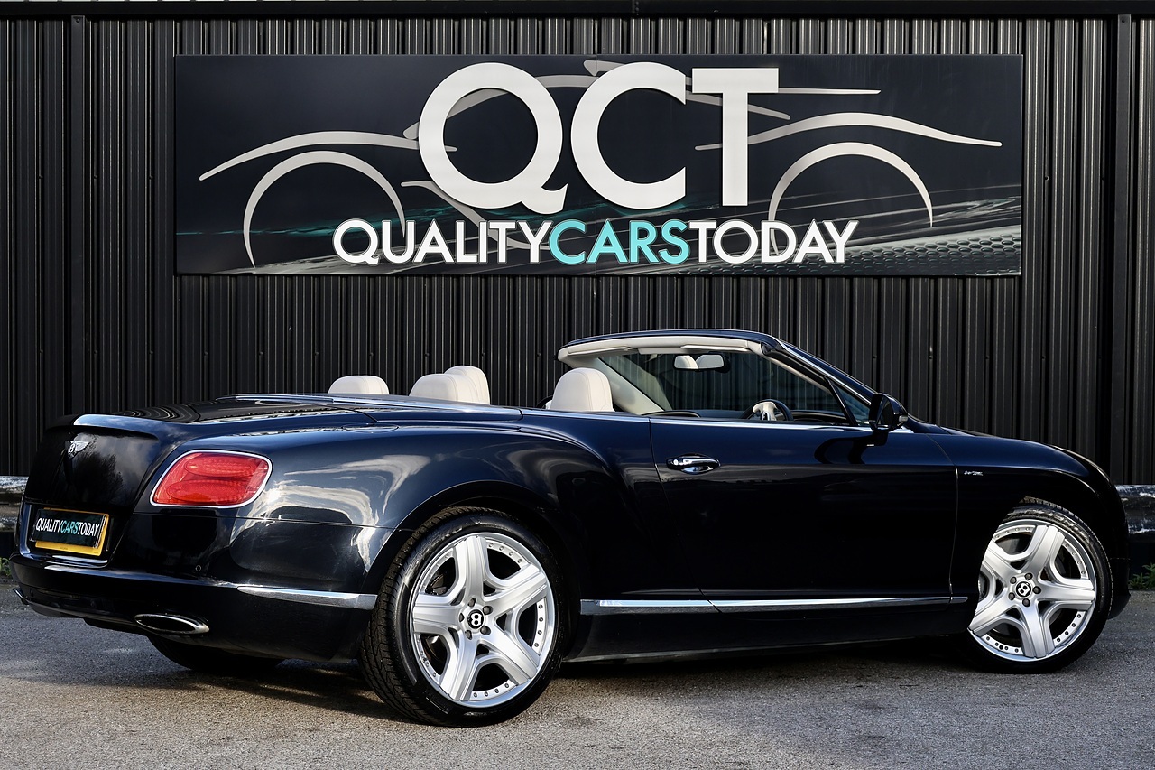 Bentley Continental GTC W12 1 Former Keeper + Mulliner Driving Spec + Neck Warmer - Large 9