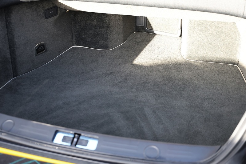 Bentley Continental GTC W12 1 Former Keeper + Mulliner Driving Spec + Neck Warmer Image 45