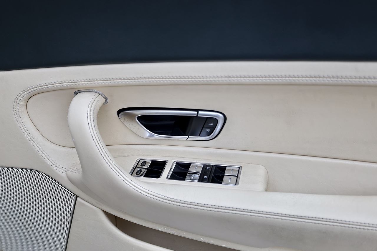 Bentley Continental GT W12 Full Service History + Very Rare Spec + Cherished Plate - Large 22