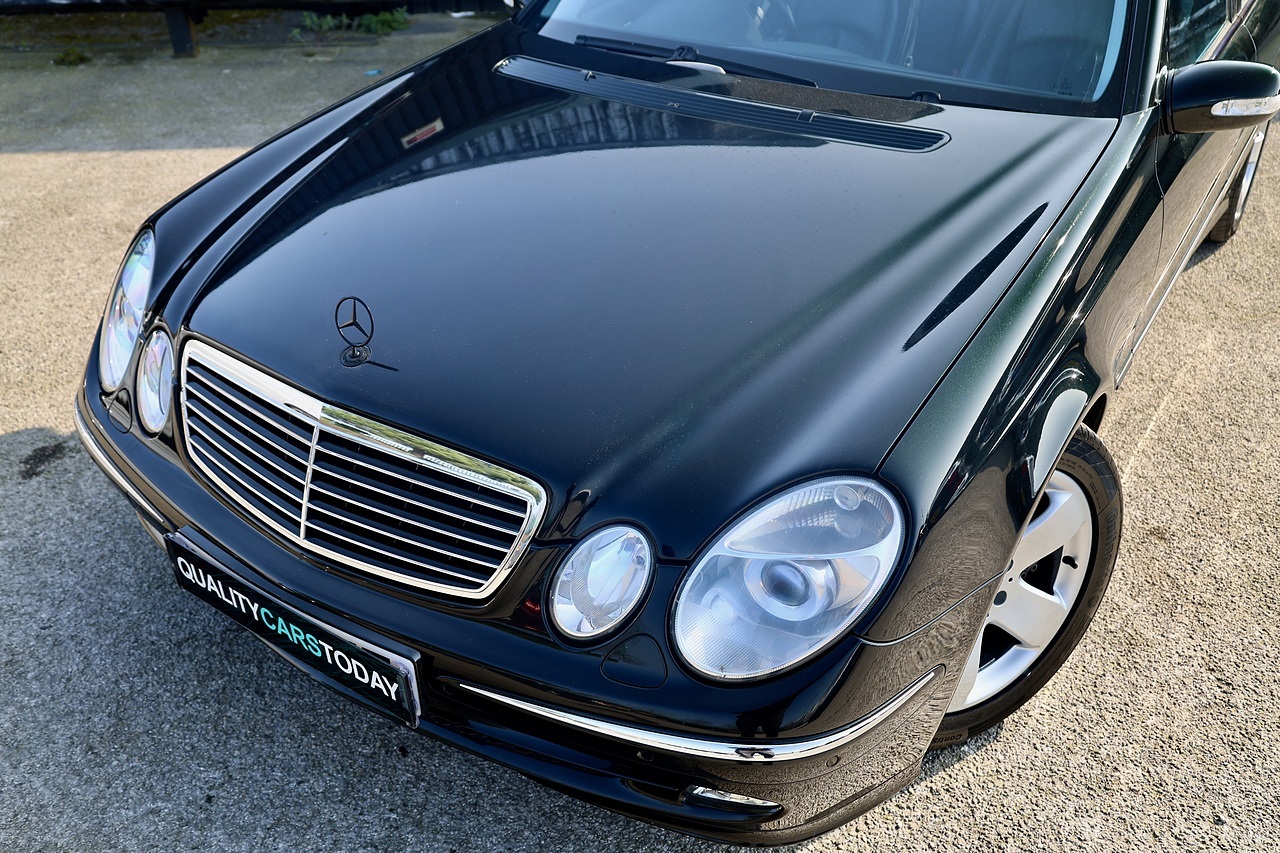 Mercedes-Benz E500 Avantgarde Very Rare Model + Comprehensive History - Large 8
