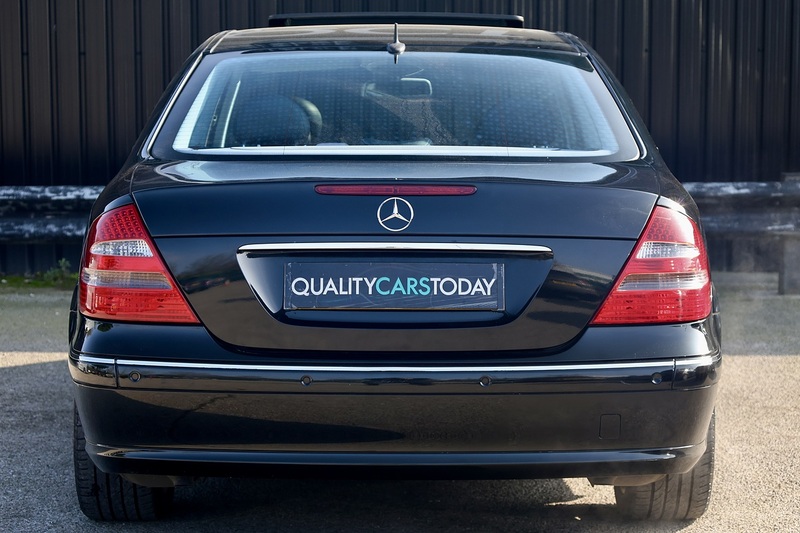 Mercedes-Benz E500 Avantgarde Very Rare Model + Comprehensive History Image 4