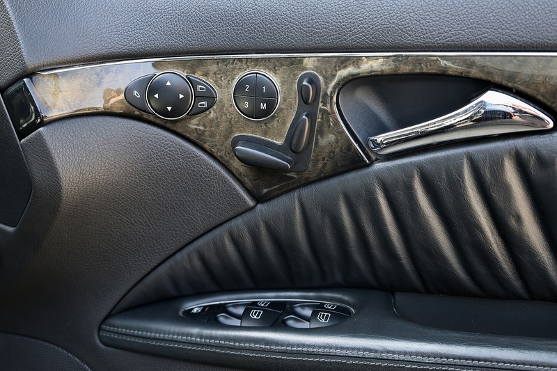 Mercedes-Benz E500 Avantgarde Very Rare Model + Comprehensive History Image 23