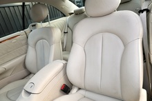 Mercedes-Benz CLK 200 Elegance 1 Former Keeper + Just Serviced by Mercedes + Rare Spec - Thumb 7