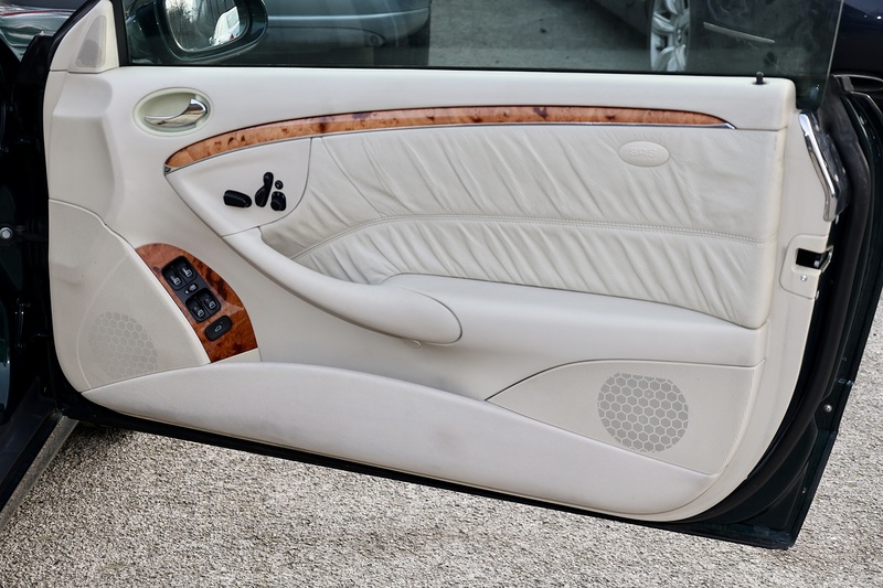Mercedes-Benz CLK 200 Elegance 1 Former Keeper + Just Serviced by Mercedes + Rare Spec Image 11