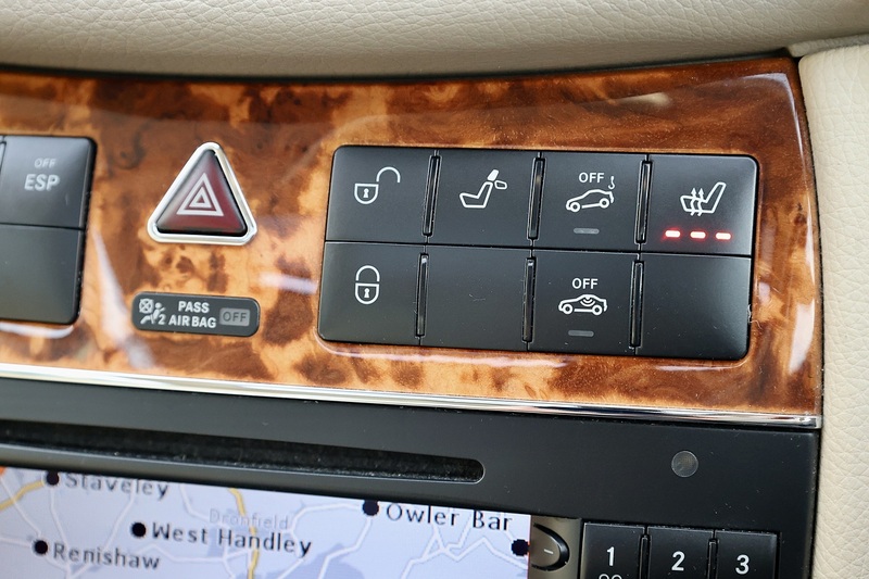 Mercedes-Benz CLK 200 Elegance 1 Former Keeper + Just Serviced by Mercedes + Rare Spec Image 19