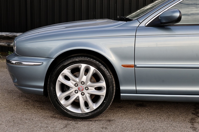 Jaguar X-Type 2.1 V6 Automatic + 1 Former Keeper + Comprehenisve History Image 28