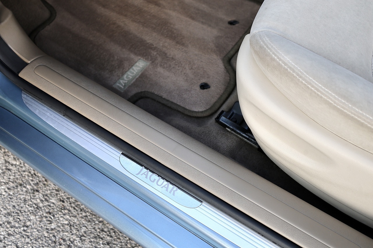 Jaguar X-Type 2.1 V6 Automatic + 1 Former Keeper + Comprehenisve History - Large 35