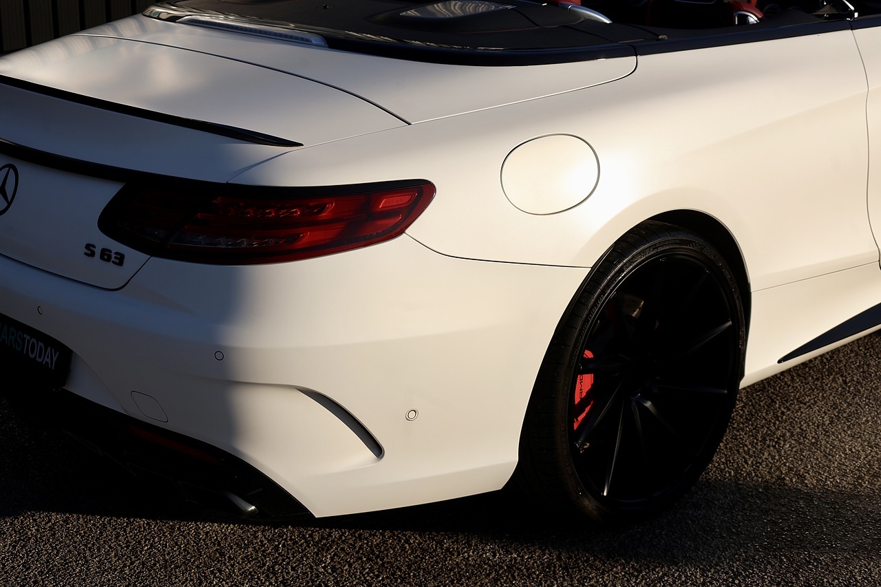 Mercedes-Benz S63 AMG Convertible Designo + Exclsuive Pack + Night Pack + £151,000 List Price - Large 15