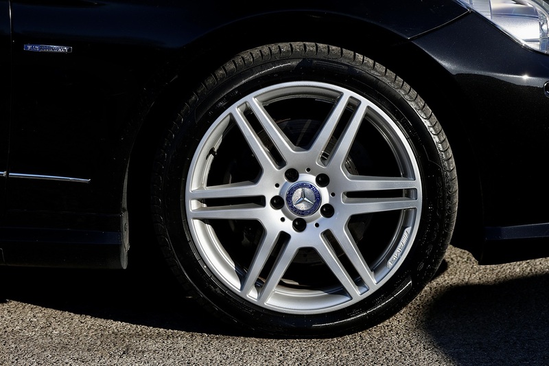 Mercedes-Benz E350 CDI AMG Sport Coupe 2 Former Keepers + Full History + Heated Seats + COMAND Image 26