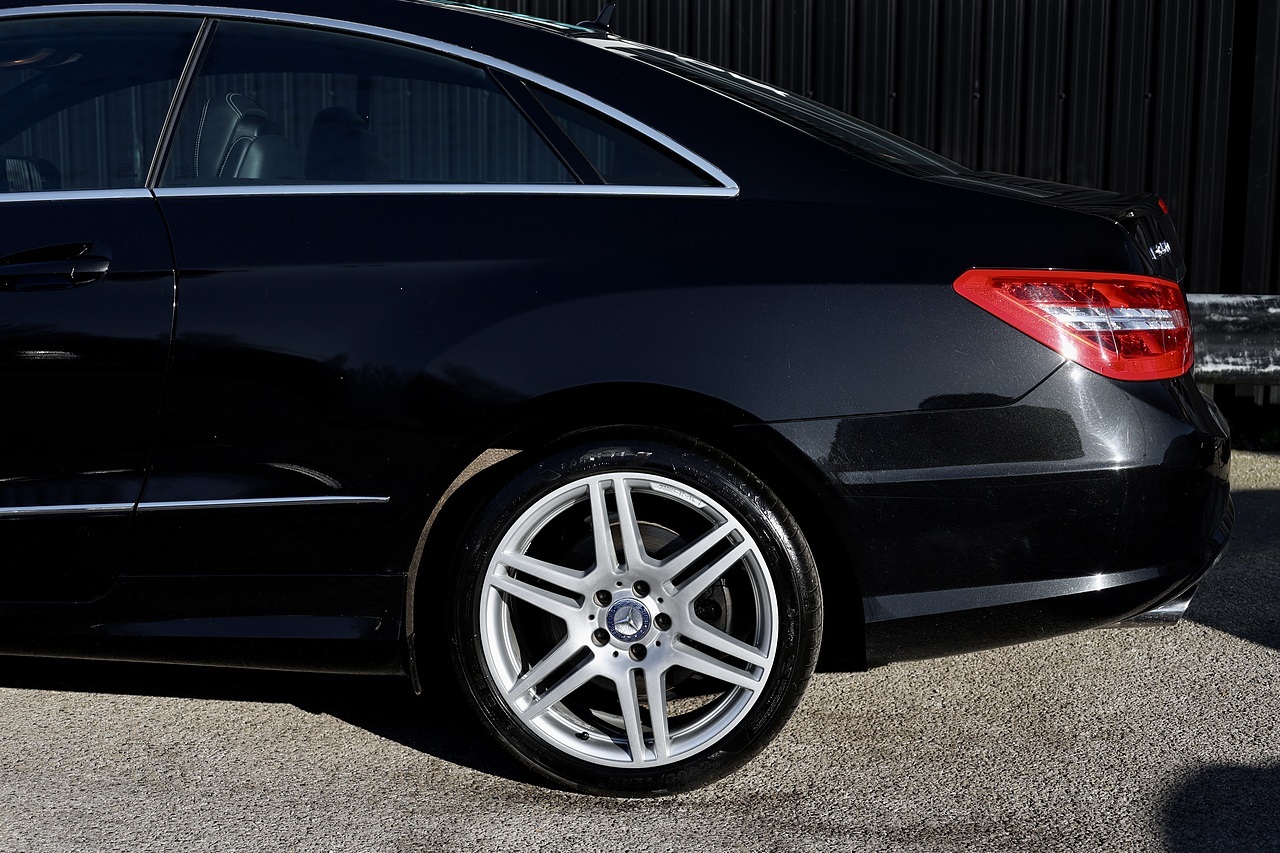 Mercedes-Benz E350 CDI AMG Sport Coupe 2 Former Keepers + Full History + Heated Seats + COMAND - Large 18