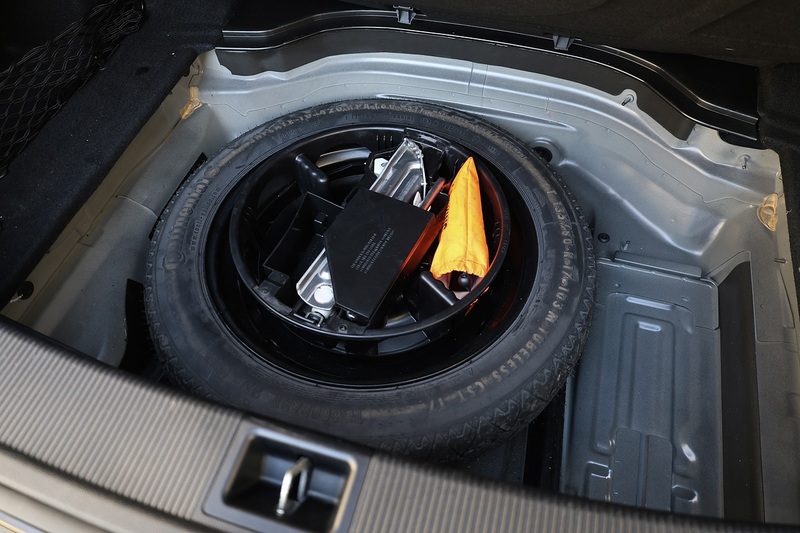 Mercedes-Benz E350 CDI AMG Sport Coupe 2 Former Keepers + Full History + Heated Seats + COMAND Image 39