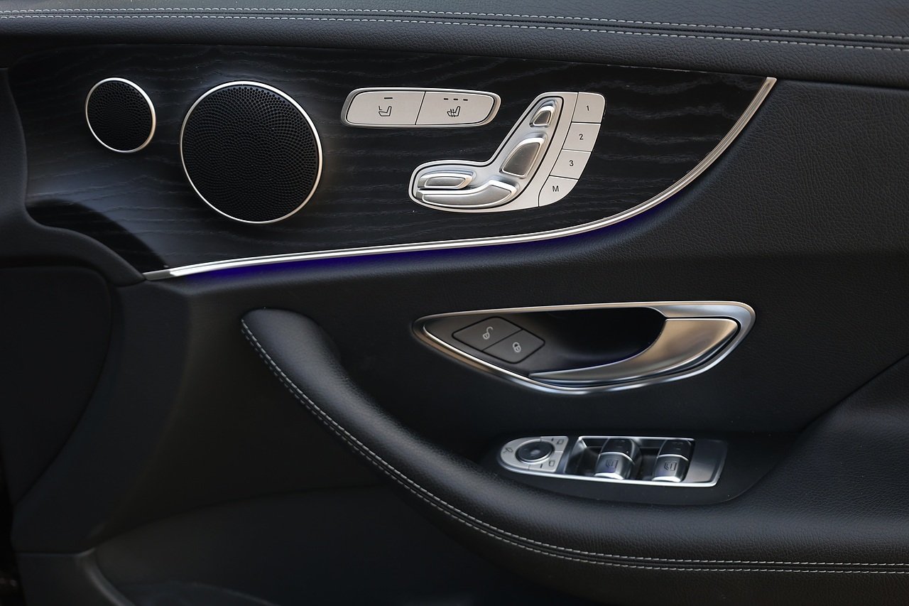 Mercedes-Benz E220d AMG Line Premium Coupe Full Mercedes Main Dealer History + Panoramic Roof - Large 12